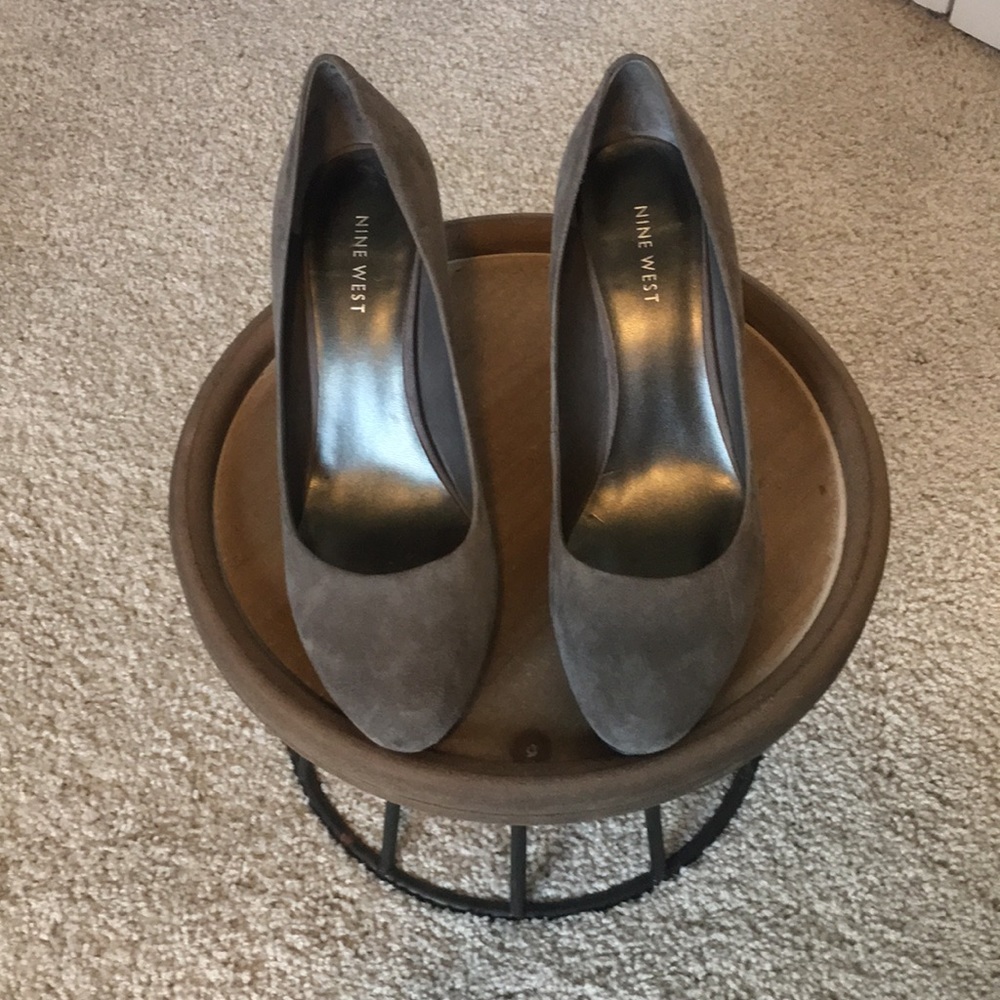 Nine West, 8 1/2 sized Gray Suede Heels